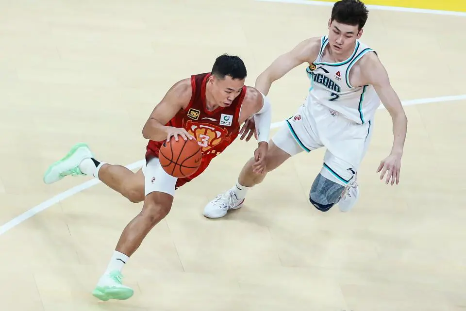 篮球双球训练要注意什么_1